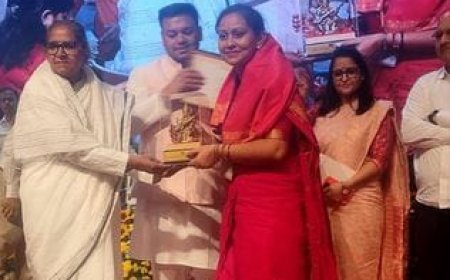 शिक्षक दिवस पर सीएम ने शिक्षकों को दिया कैशलेश योजना का उपहार