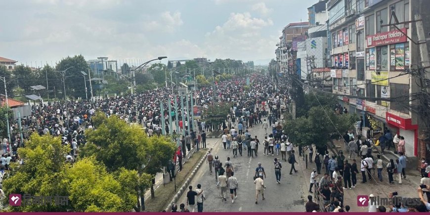 नेपाल संसद भवन में घुसे प्रदर्शनकारी, 16 की मौत